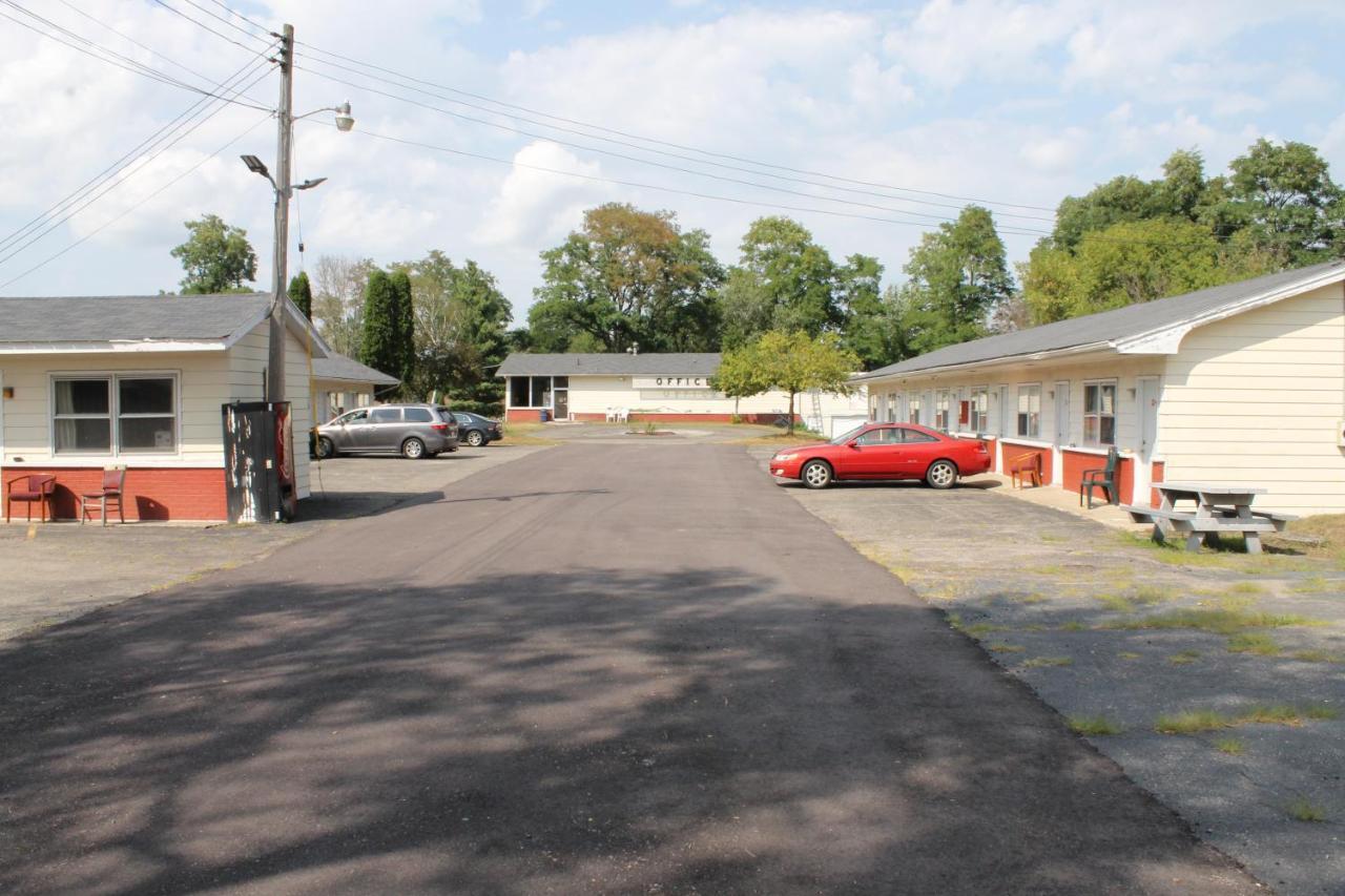 Motel Reedsburg エクステリア 写真